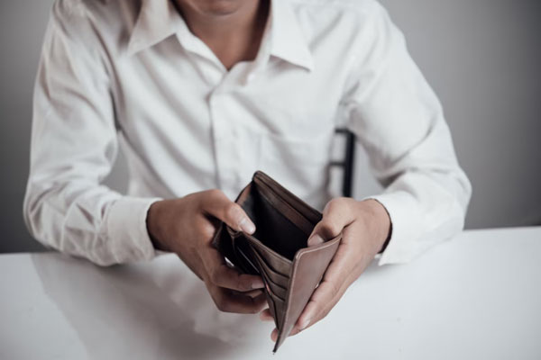 Уральский производитель вентиляции тонет в долгах перед работниками и поставщиками | Завод под Екатеринбургом не платит зарплату: что говорят сотрудники и владелец