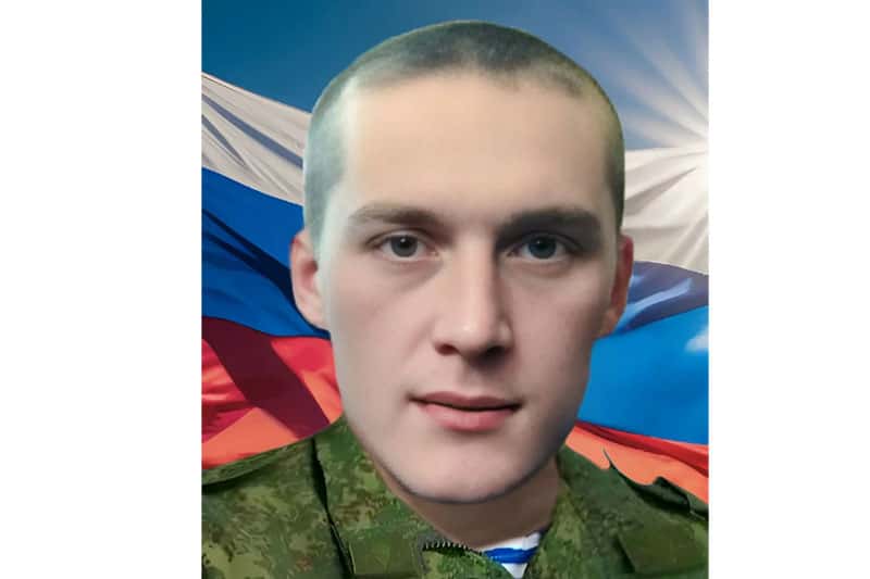 В Каменске-Уральском простятся с участником СВО Сергеем Фроловым