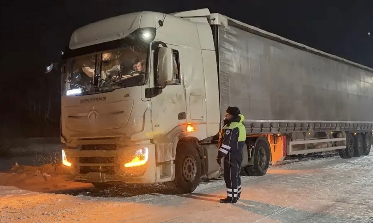 В Каменске-Уральском за три дня выявили 58 нарушений среди водителей грузовиков | В Каменске-Уральском прошел рейд «Грузовик»: десятки нарушений