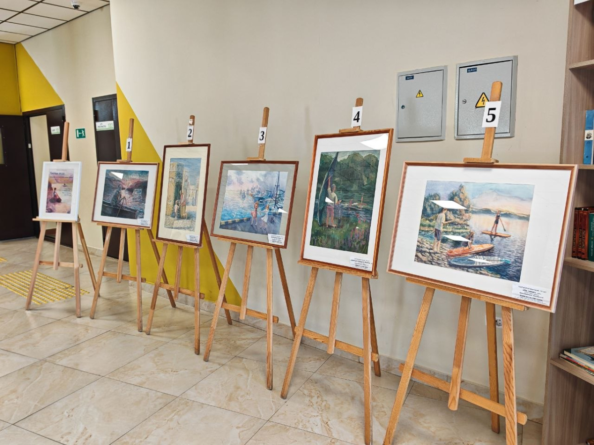 В Каменске-Уральском открылась выставка «Чистая вода» юных художников | Выставка «Чистая вода» в Каменске-Уральском: 52 работы юных художников и специальные призы от предприятий