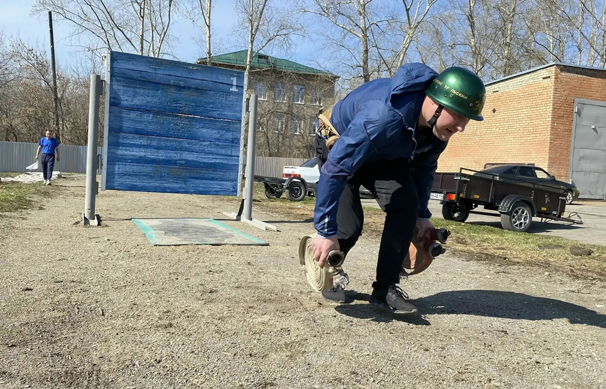 В Каменске-Уральском выбрали лучших пожарных: итоги конкурса 63-го отряда | В Каменске-Уральском определили лучших пожарных