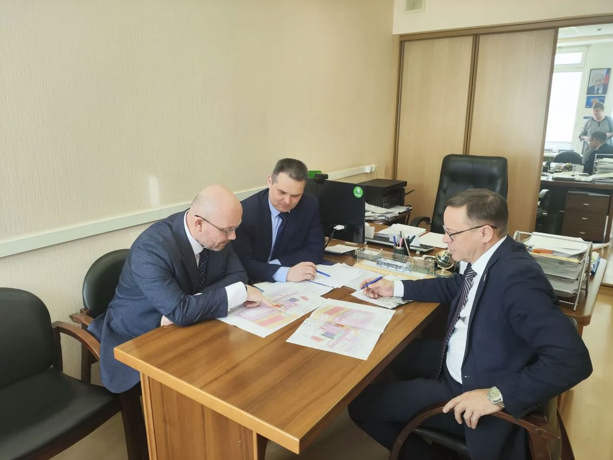 В Каменске-Уральском решают судьбу автовокзала: создана рабочая группа | Власти Каменска-Уральского создают группу по вопросу автовокзала