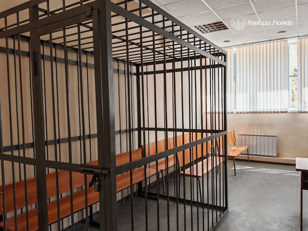 В Екатеринбурге присяжные оправдали мать, обвиняемую в убийстве трёхлетнего сына | На Урале присяжные оправдали мать, обвиняемую в убийстве сына В Екатеринбурге присяжные оправдали мать, обвиняемую в убийстве трёхлетнего сына | На Урале присяжные оправдали мать, обвиняемую в убийстве сына