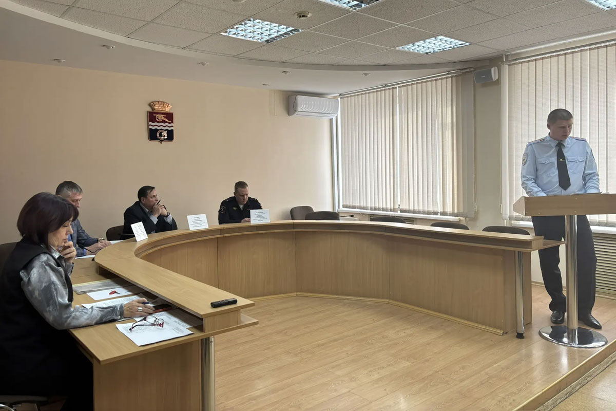 В Каменске-Уральском снизилась подростковая преступность | В Каменске-Уральском снизилось число преступлений среди подростков В Каменске-Уральском снизилась подростковая преступность | В Каменске-Уральском снизилось число преступлений среди подростков