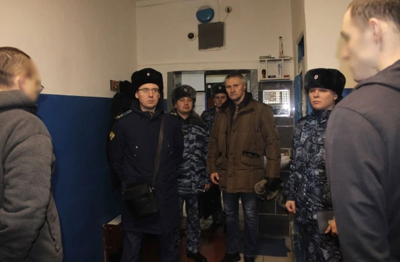Прокуратура и омбудсмен проверили ИК-47 в Каменске-Уральском | В ИК-47 Каменска-Уральского прошла проверка условий содержания