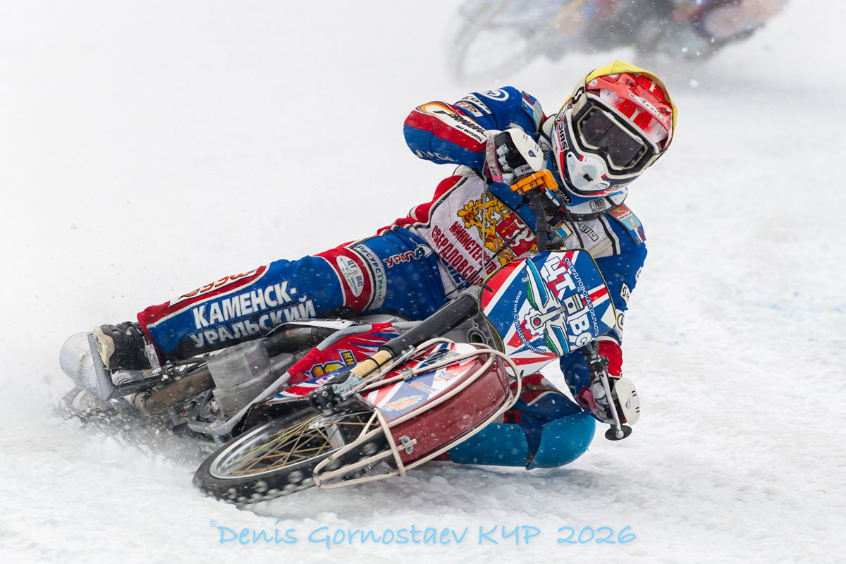 Свердловская команда выиграла бронзу Чемпионата России по мотогонкам на льду | ЦТВС Свердловской области завоевала бронзу Суперлиги по ледовому мотоспорту