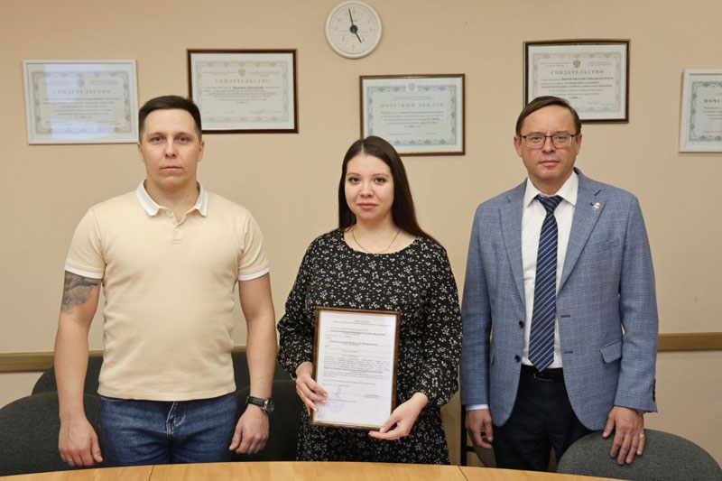 Как врачи и учителя получают квартиры в Каменске-Уральском: история Кристины Плотниковой | Молодой врач-педиатр получила сертификат на жильё в Каменске-Уральском