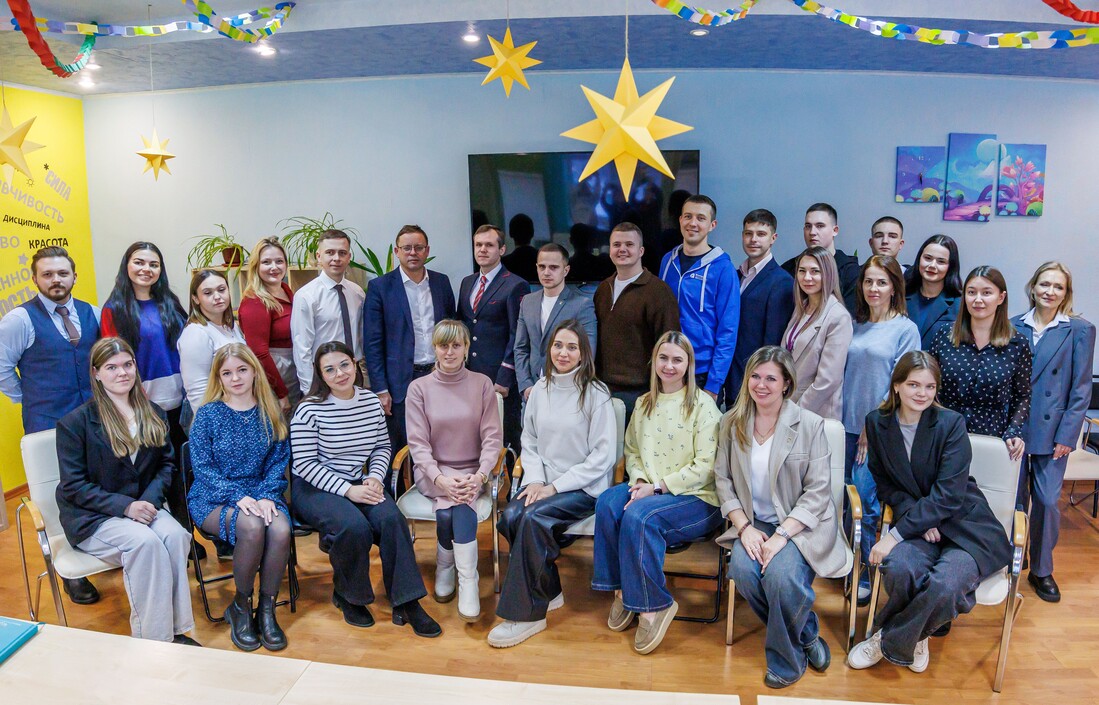 Синарские трубники предложили создать Молодежный парламент в Каменске-Уральском | Рабочая молодежь СинТЗ предложила новые проекты для развития Каменска-Уральского