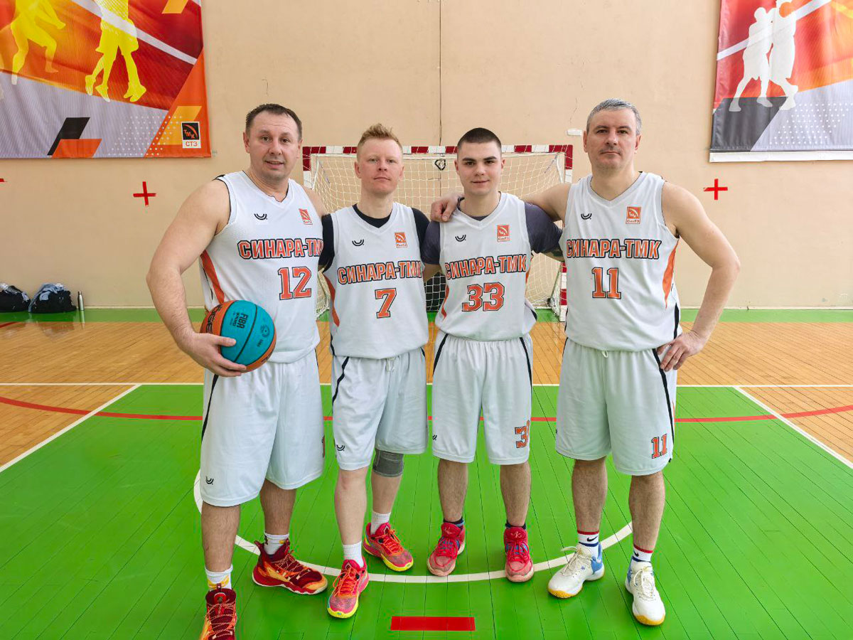 Лыжники Синарского трубного завода стали лучшими на спартакиаде Урала | Лыжники СинТЗ выиграли эстафету спартакиады трудящихся области