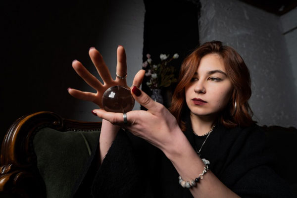 Фальшивая могила Хемингуэя и настоящий плач ребёнка: что произошло на первом испытании «Битвы экстрасенсов» | «Битва экстрасенсов»: Семён Лесков назвал испытание цирком, Артём Бесов — лучший Фальшивая могила Хемингуэя и настоящий плач ребёнка: что произошло на первом испытании «Битвы экстрасенсов» | «Битва экстрасенсов»: Семён Лесков назвал испытание цирком, Артём Бесов — лучший