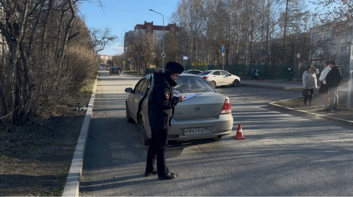 Водителям рекомендовали возить бумажный полис ОСАГО на случай отключения интернета